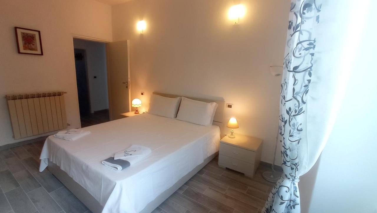 Mirdita - Casa Vacanze ลาสเปเซีย ภายนอก รูปภาพ