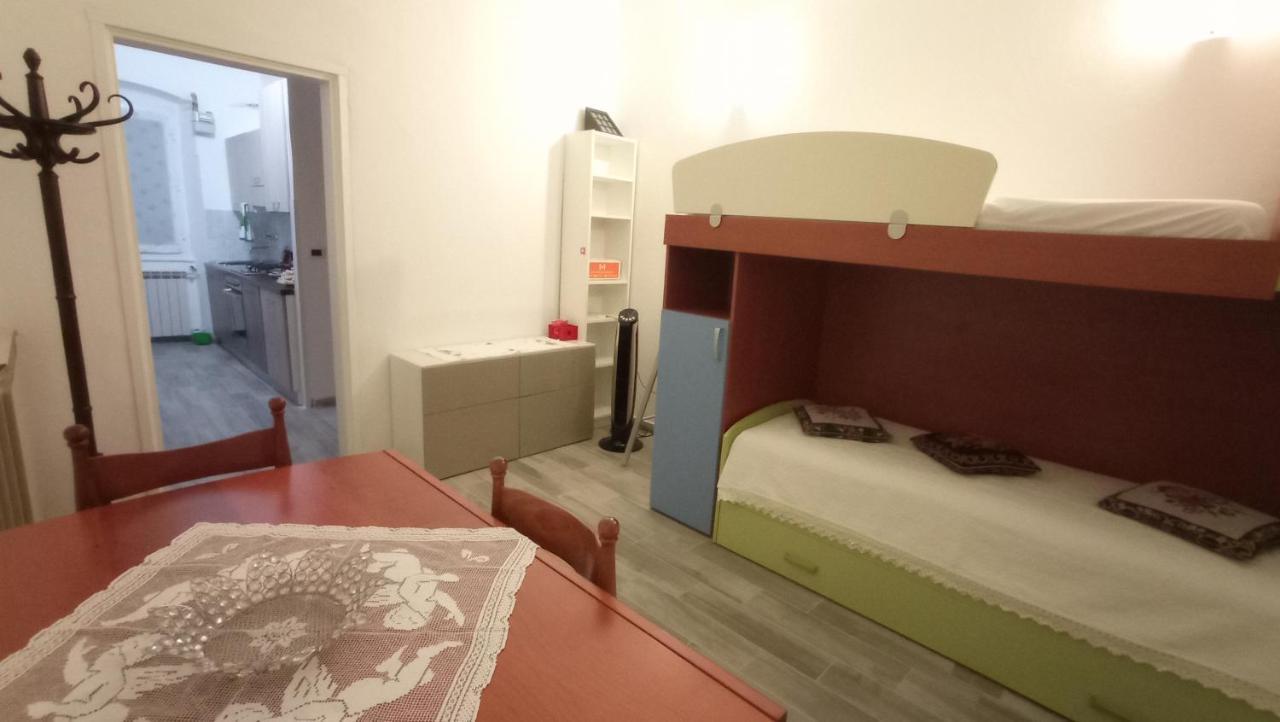 Mirdita - Casa Vacanze ลาสเปเซีย ภายนอก รูปภาพ